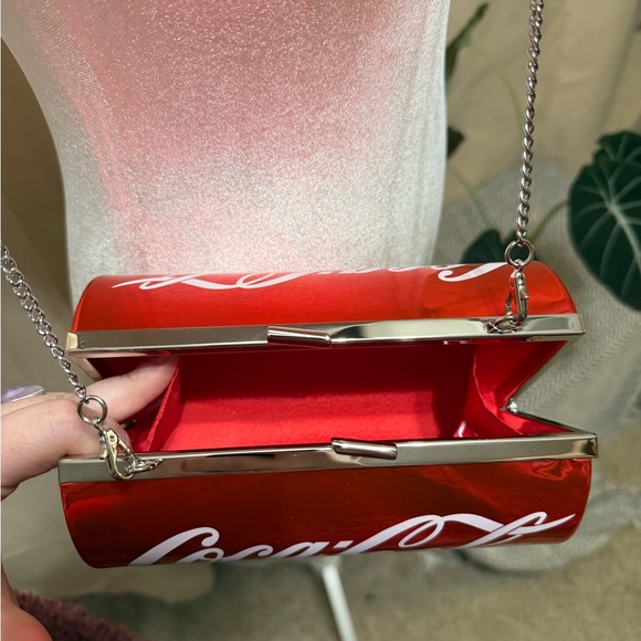 Coca-Cola Soda Can Crossbody Bag - Metallic Red Novelty Clutch - NWOT - Picture 2 of 14